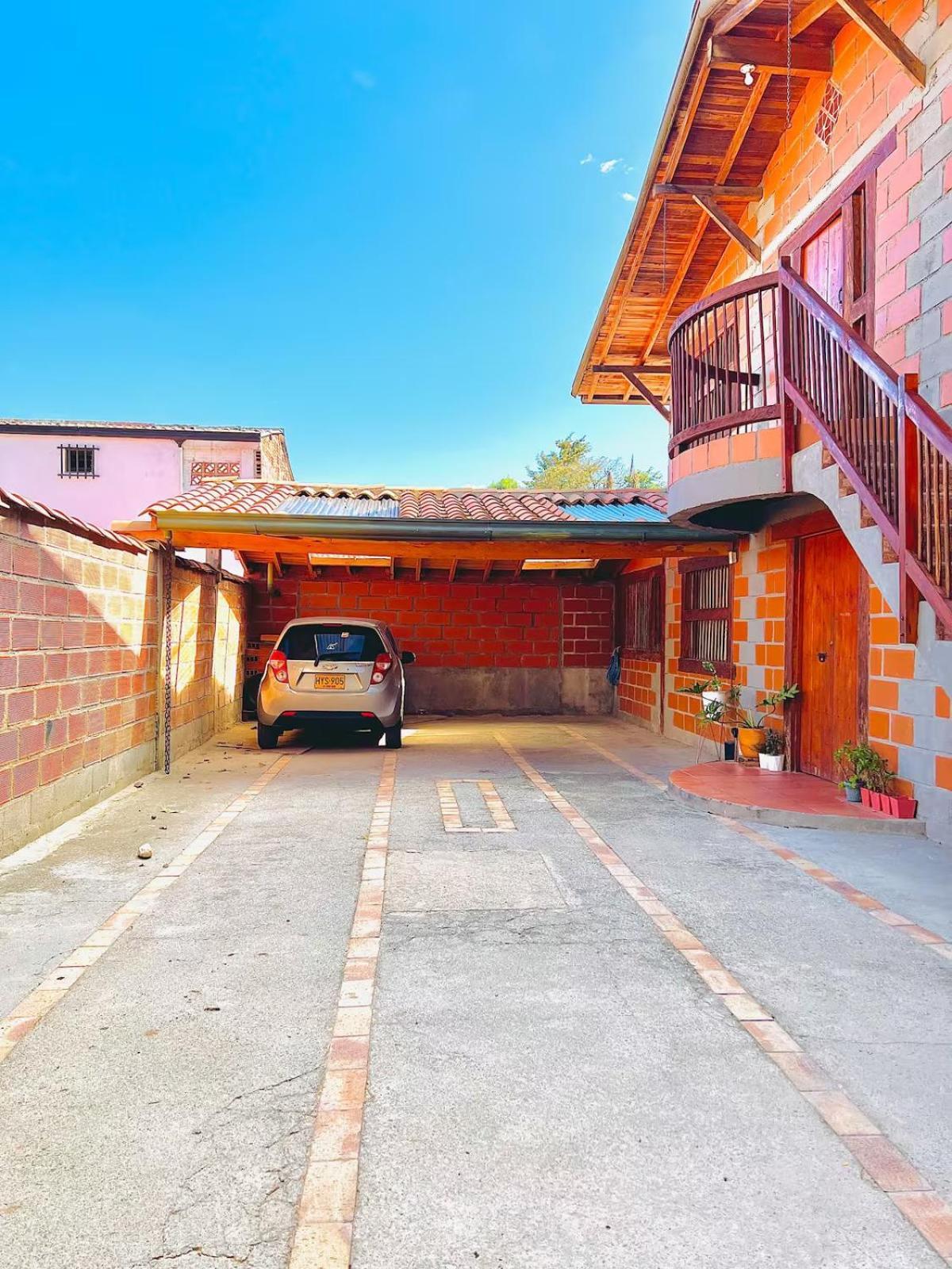 Next To The Airport - Cute Home Rionegro Exteriör bild